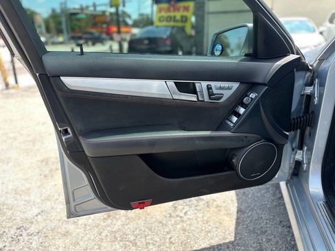 Used 2014 Mercedes-Benz C 250 Sedan image 11