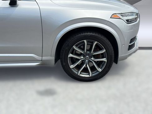 Used 2017 Volvo XC90 T6 Momentum w/ Vision Package AWD/4WD image 12