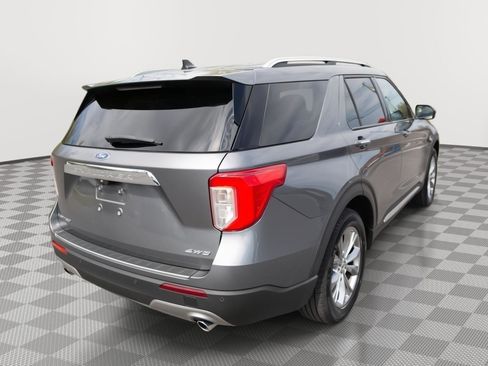 Used 2022 Ford Explorer Limited w/ Equipment Group 301A AWD/4WD image 5