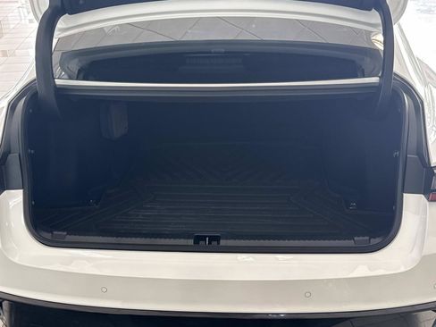 Used 2025 Lexus IS 500 RWD image 4