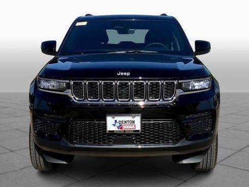 New 2025 Jeep Grand Cherokee Laredo X image 3