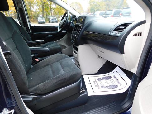 Used 2015 Dodge Grand Caravan American Value Package image 15
