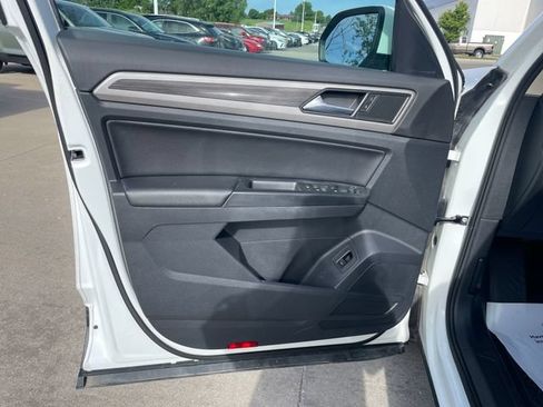 Used 2021 Volkswagen Atlas SEL AWD/4WD image 20