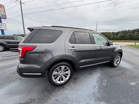 Used 2018 Ford Explorer Limited image 6