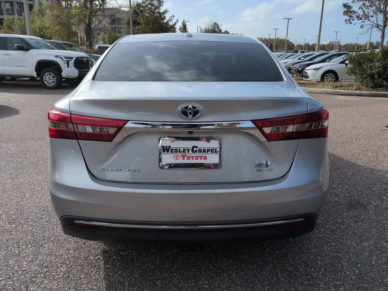Used 2018 Toyota Avalon XLE Premium FWD image 5