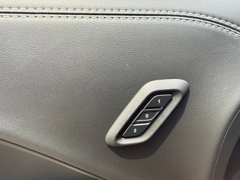 Used 2022 Dodge Challenger SRT Hellcat RWD image 15