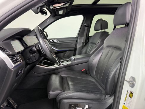 Used 2019 BMW X5 xDrive40i w/ M Sport Package image 5