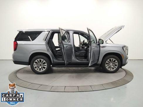 Used 2025 GMC Yukon Denali AWD/4WD image 17