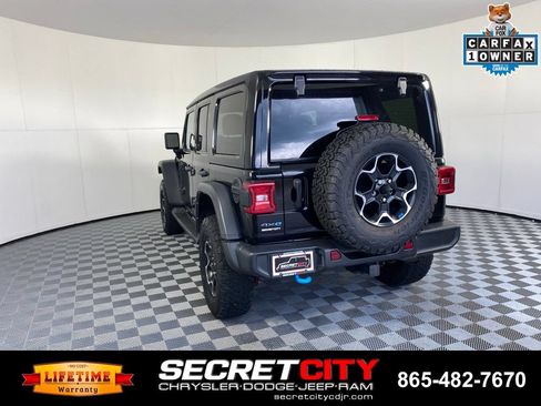 Used 2023 Jeep Wrangler Unlimited Rubicon 4xe w/ Cold Weather Group AWD/4WD image 5