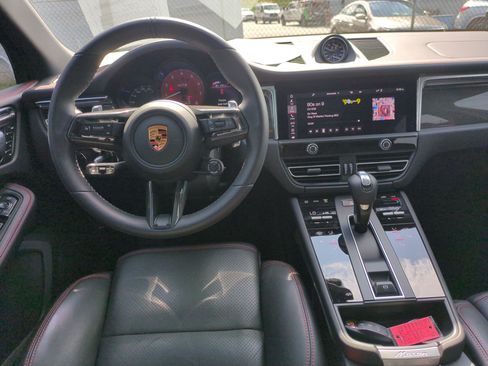 Used 2026 Porsche Macan GTS AWD/4WD image 32
