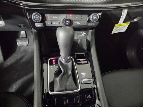 New 2026 Jeep Compass Latitude image 16