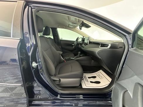 Used 2021 Toyota Corolla LE w/ Carpet Mat Package (TMS) FWD image 30