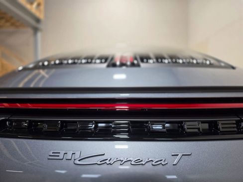 Used 2025 Porsche 911 Carrera T RWD image 41