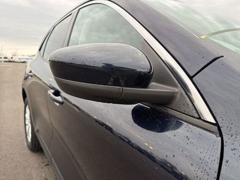 Used 2021 Ford Escape SE image 4