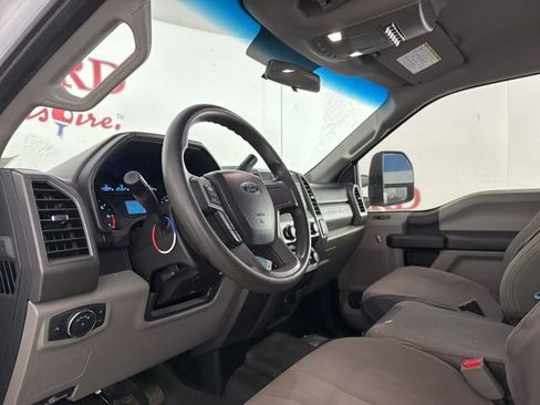 Used 2017 Ford F250 XL w/ STX Appearance Package image 12