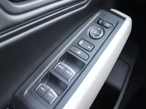 Used 2025 Honda Accord SE image 15