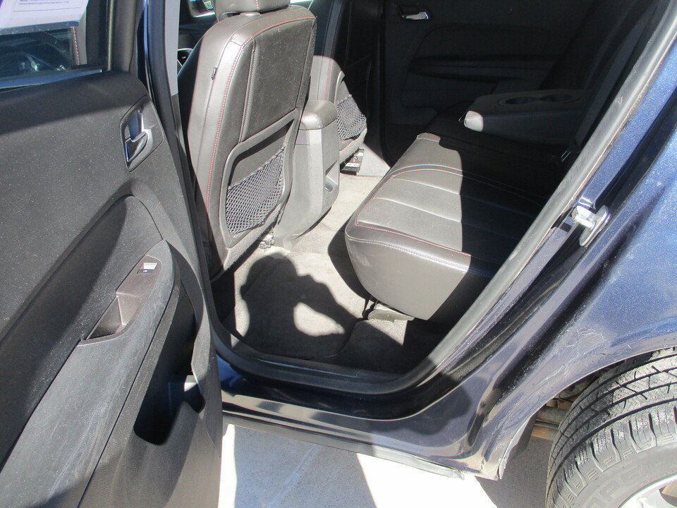 Used 2016 Chevrolet Equinox LTZ w/ Enhanced Convenience Package AWD/4WD image 8