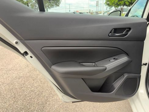 Used 2025 Nissan Altima 2.5 S FWD image 27