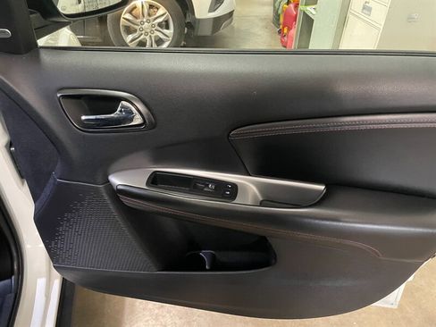 Used 2016 Dodge Journey R/T w/ Driver Convenience Group AWD/4WD image 21