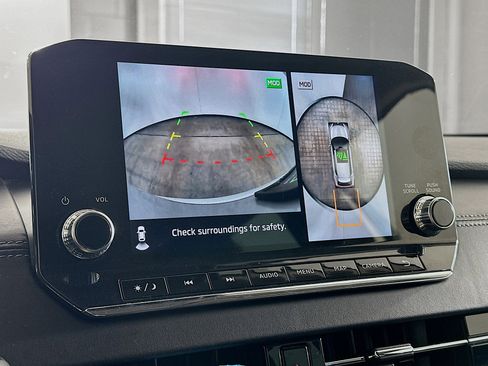 Used 2023 Mitsubishi Outlander SE image 23