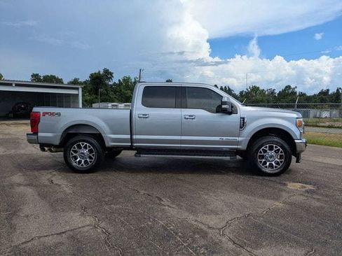 Used 2022 Ford F250 Lariat w/ Lariat Value Package AWD/4WD image 3