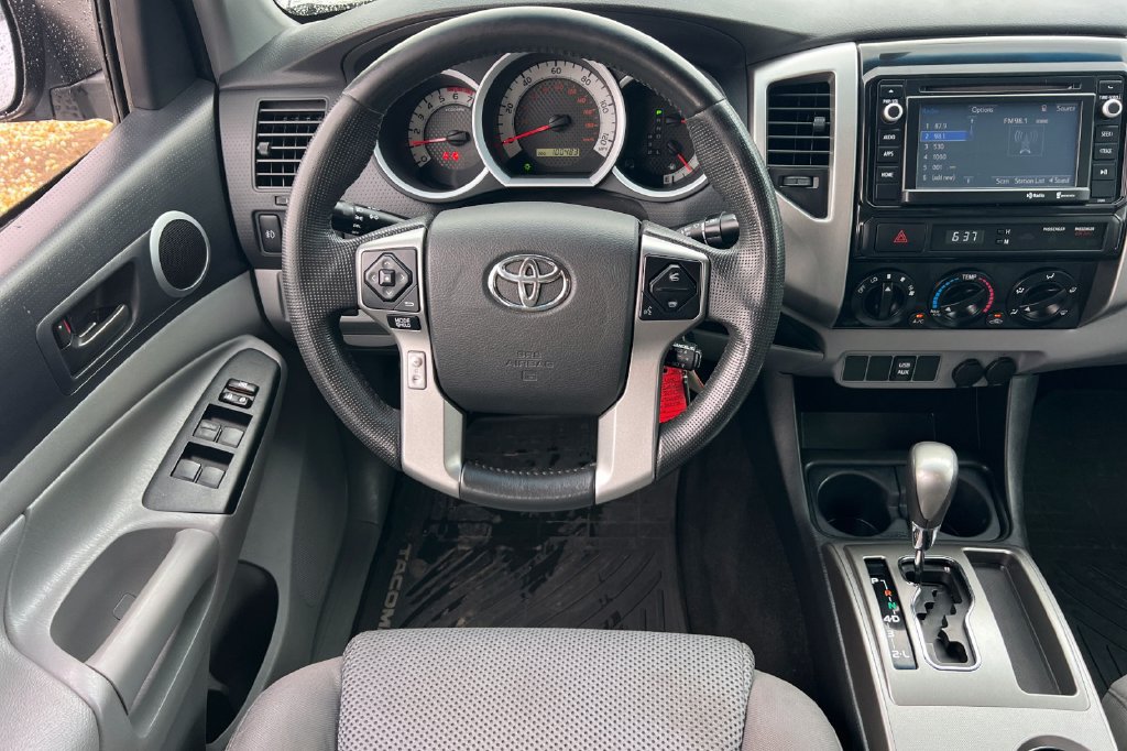 Used 2014 Toyota Tacoma PreRunner w/ TRD Sport Package RWD image 17