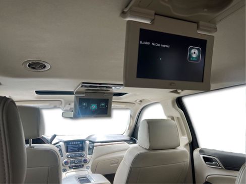 Used 2019 GMC Yukon XL Denali w/ Denali Ultimate Package AWD/4WD image 9