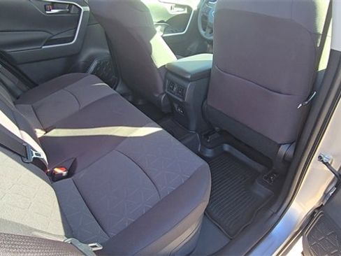 Used 2023 Toyota RAV4 XLE image 28