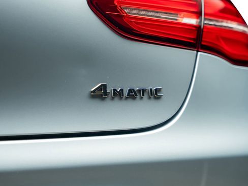 Used 2018 Mercedes-Benz GLC 300 4MATIC Coupe image 22