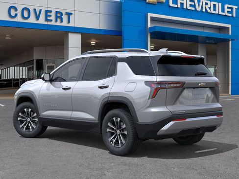 New 2026 Chevrolet Equinox LT image 3