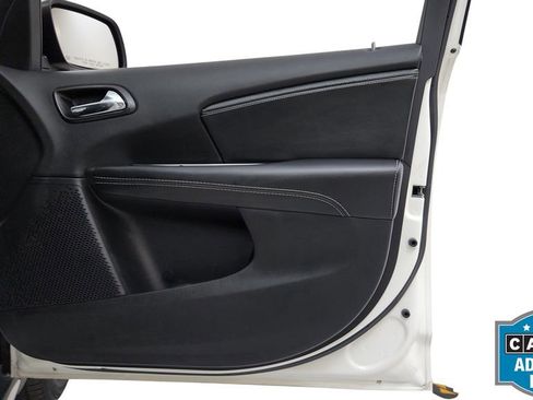 Used 2020 Dodge Journey Crossroad image 39