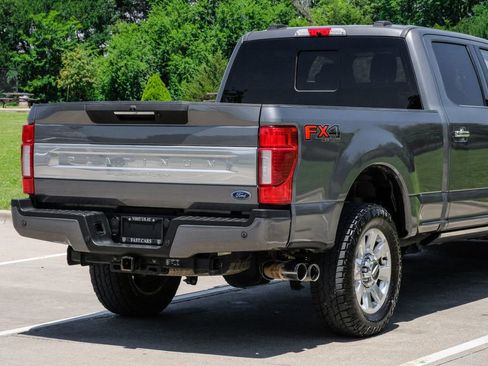 Used 2021 Ford F250 Platinum w/ FX4 Off-Road Package AWD/4WD image 12