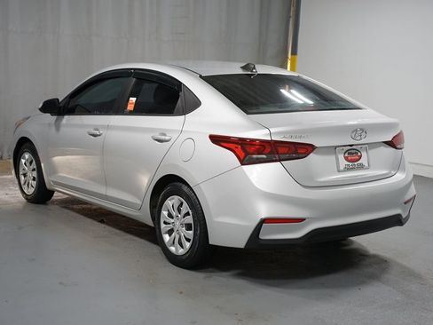 Used 2022 Hyundai Accent SE image 6