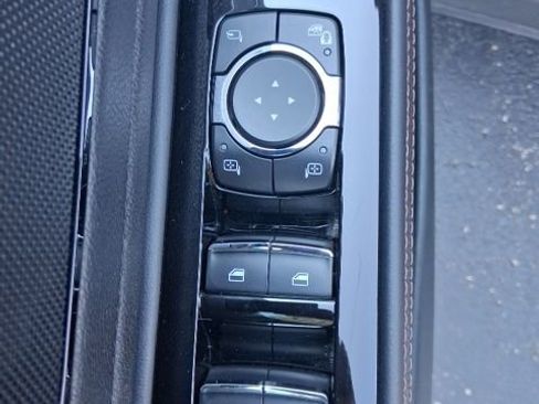Used 2023 Lincoln Aviator AWD w/ Class IV Trailer Tow Package image 10