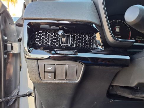 Used 2024 Honda CR-V EX-L image 18