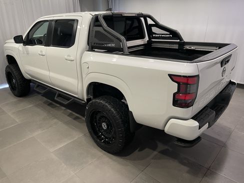 Used 2023 Nissan Frontier SV w/ SV Convenience Package AWD/4WD image 4