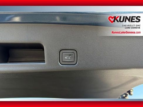 New 2026 Chevrolet Traverse LT w/ LPO, Floor Liner Package image 23