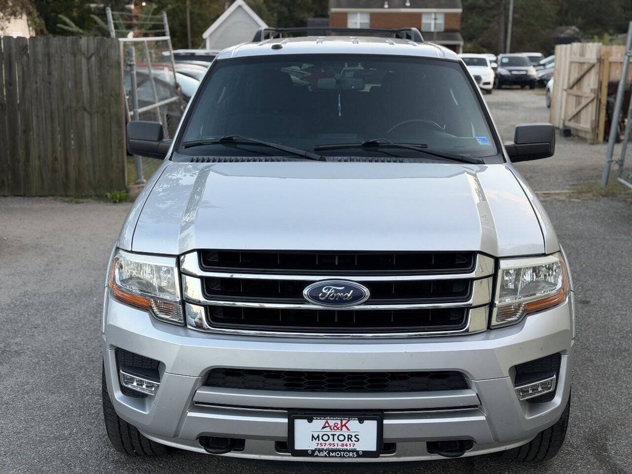 Used 2016 Ford Expedition EL XLT AWD/4WD image 4