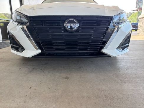 Used 2023 Nissan Altima 2.5 S FWD image 25