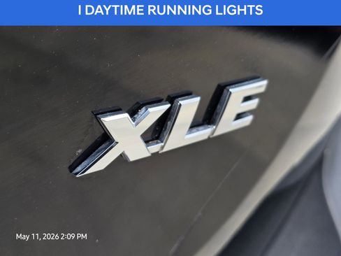 Used 2015 Toyota RAV4 XLE FWD image 11
