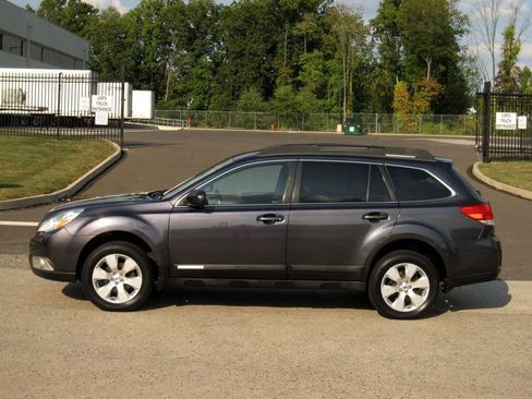 Used 2012 Subaru Outback 2.5i Limited image 6