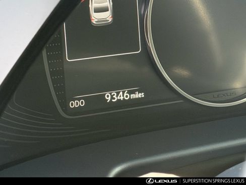 Certified 2025 Lexus ES 300h w/ Premium Package image 8