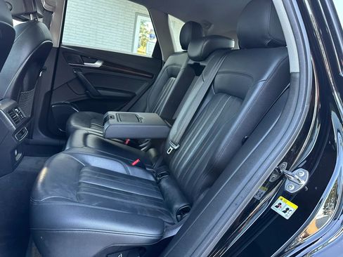 Used 2020 Audi Q5 2.0T Premium image 16
