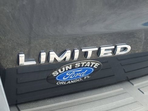 Certified 2023 Ford Expedition Limited image 7