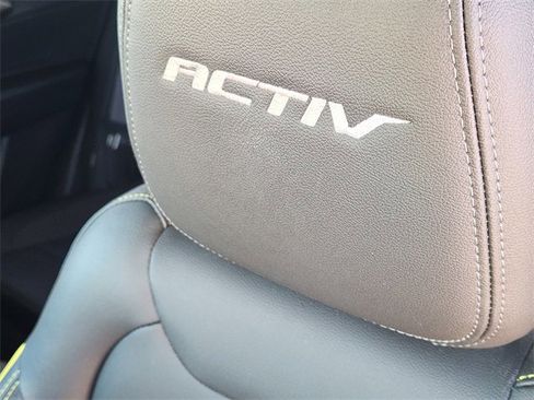 Used 2025 Chevrolet TrailBlazer ACTIV image 16