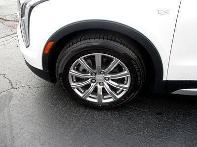 Used 2019 Cadillac XT4 Premium Luxury w/ Driver Awareness Package AWD/4WD image 11