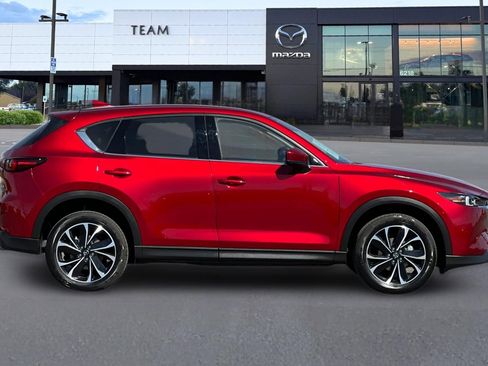 Used 2023 MAZDA CX-5 AWD 2.5 S w/ Premium Plus Pkg image 3