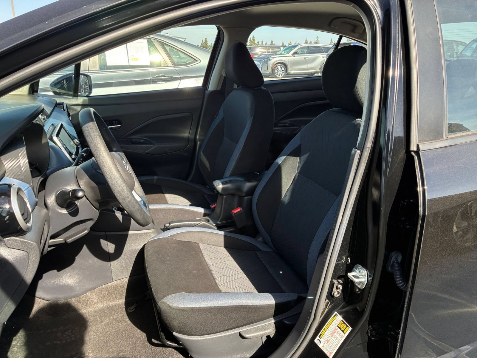 Used 2025 Nissan Versa SV FWD image 24