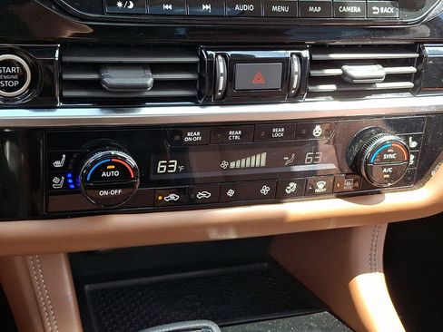 Certified 2023 Nissan Pathfinder Platinum AWD/4WD image 15