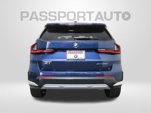 Used 2025 BMW X1 xDrive28i w/ Convenience Package AWD/4WD image 6
